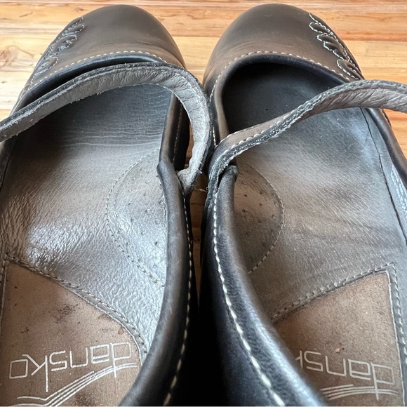 DANSKO Savanna Embossed Brown Leather
Mary Jane Clogs Sz 7 - Picture 9 of 13